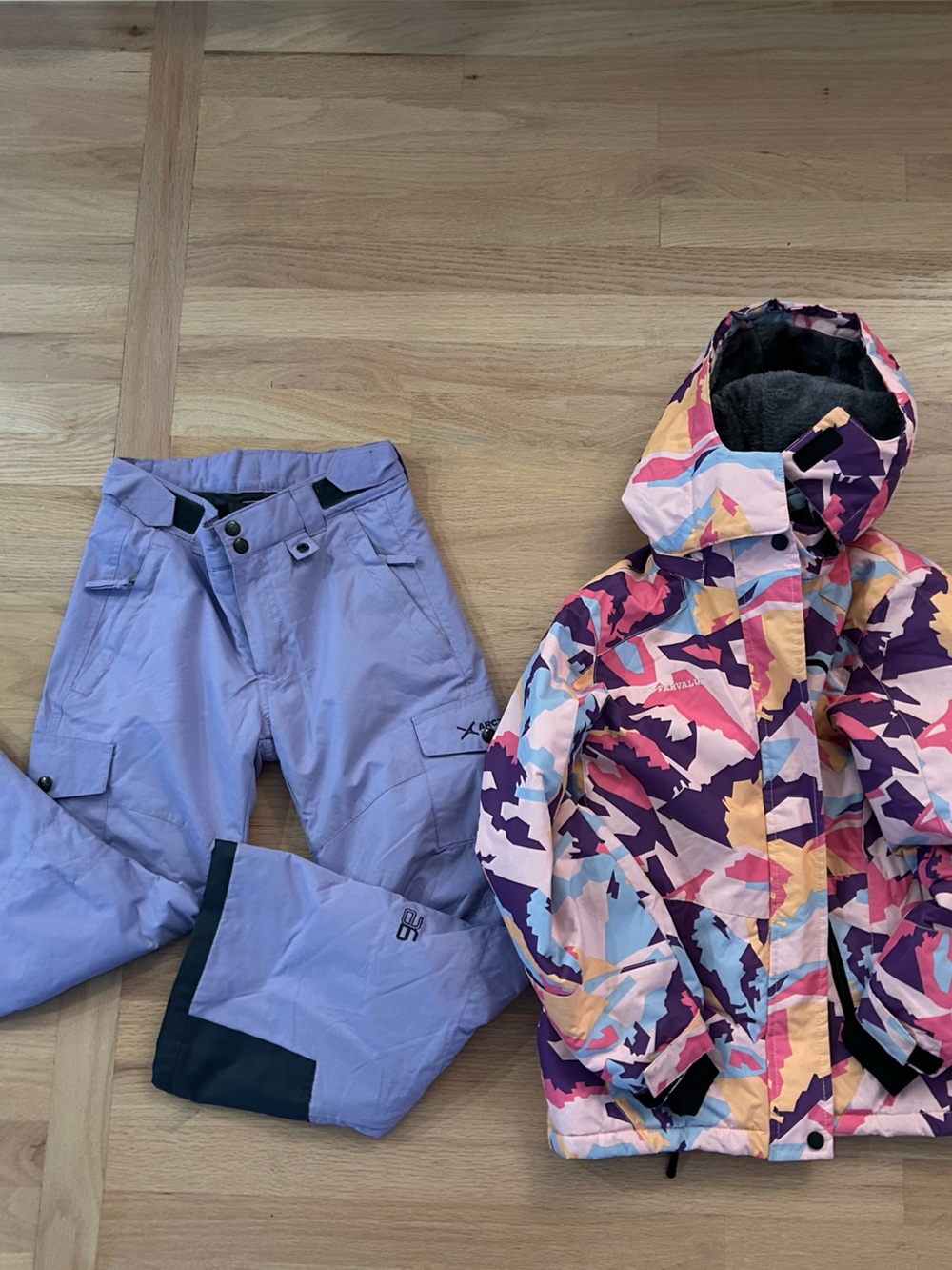 Arctix Kids Multicolor Patterned Snow Jacket with Lavender Snow Pants